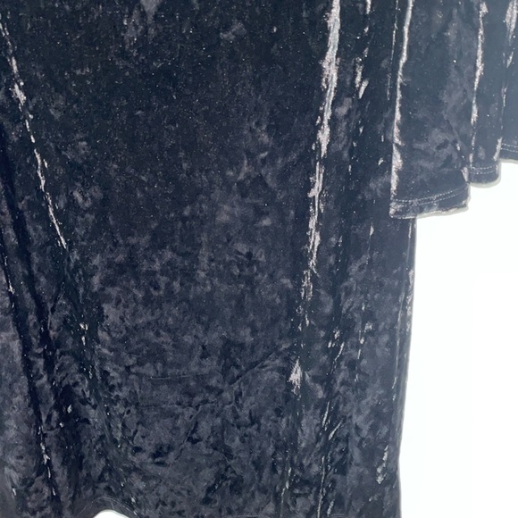 Ladies black dress - Picture 7 of 9